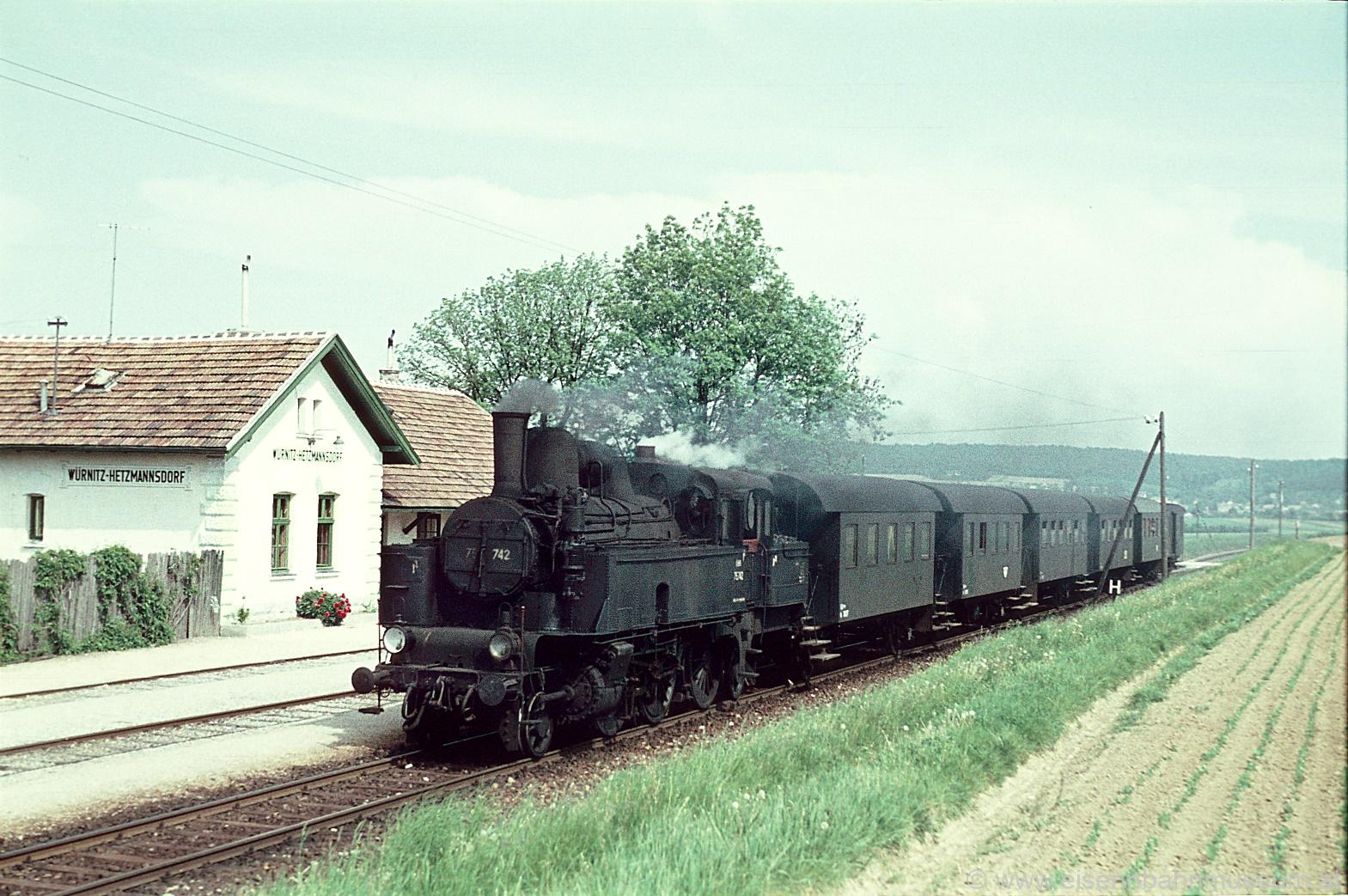 Personenwagen Bih 38 263